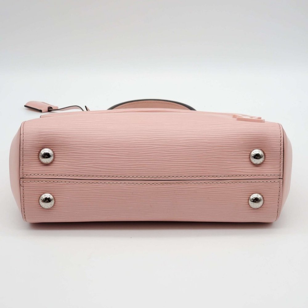 Authentic Louis Vuitton Clunny BB Shoulder Bag - Picture 8 of 16